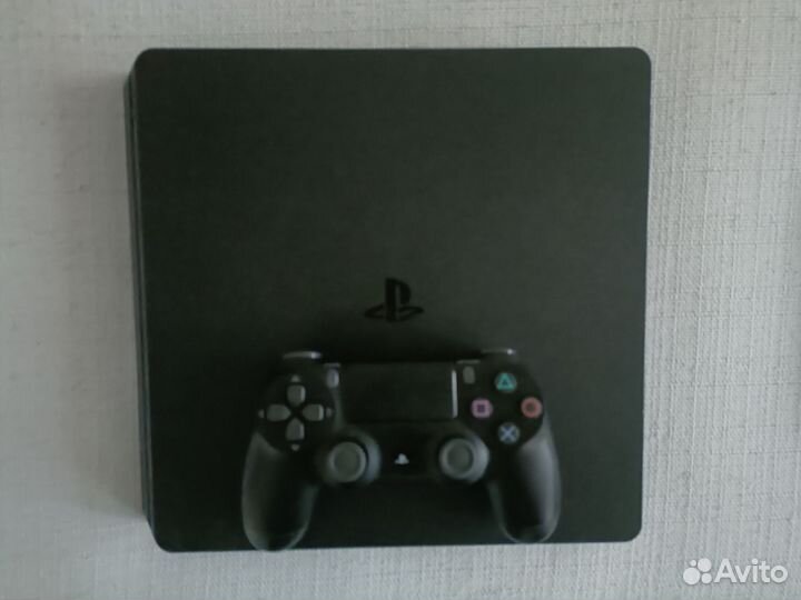 Sony Playstation 4 slim + 6 игр