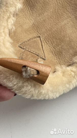 Натуральная меховая шапка EMU