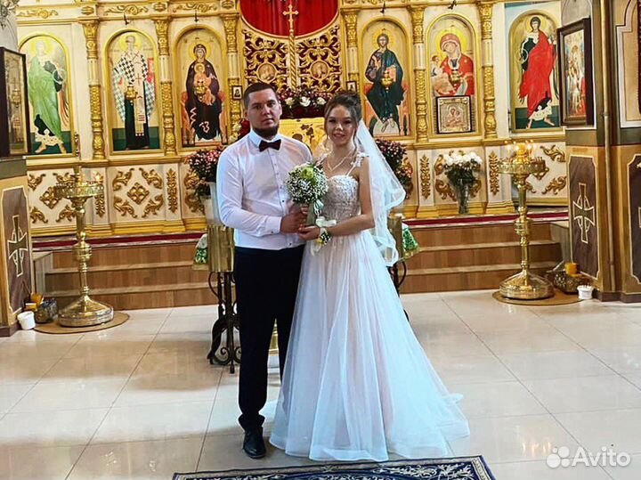 Свадебное платье