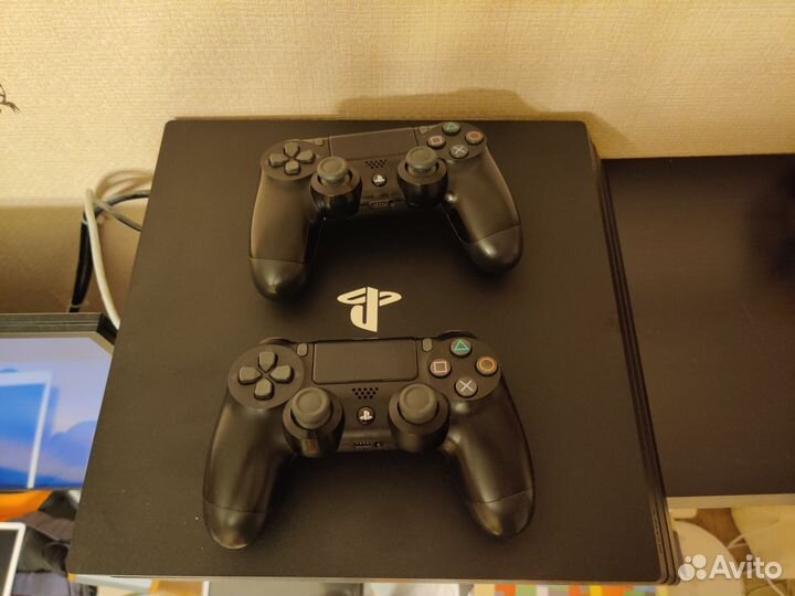 Sony playstation 4 PS4 pro 1tb