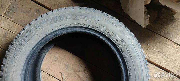 Maxxis ArcticTrekker NP3 8/10 R9