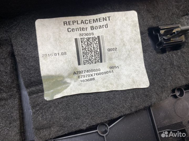 Обшивка крышки багажника Mercedes-Benz GLE 292