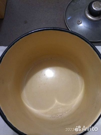 Кастрюли разные б/у