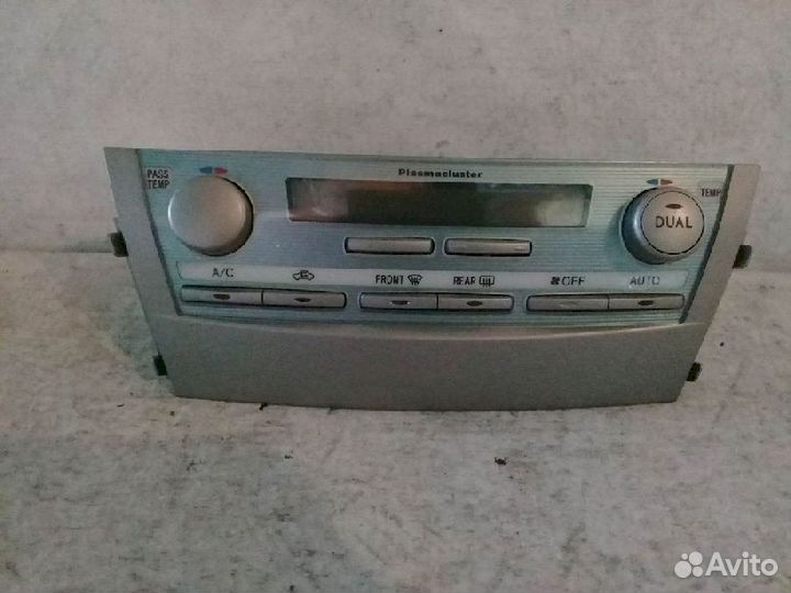 Блок управления климат-контролем Toyota Camry Camr