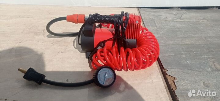 Компрессор автомобильный