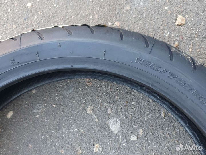 Шина спорт турист 120 70 17 бриджстоун вт023