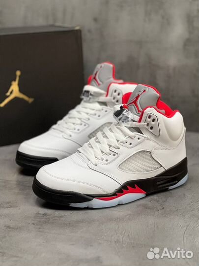 Nike Air Jordan 5 Retro Fire Red