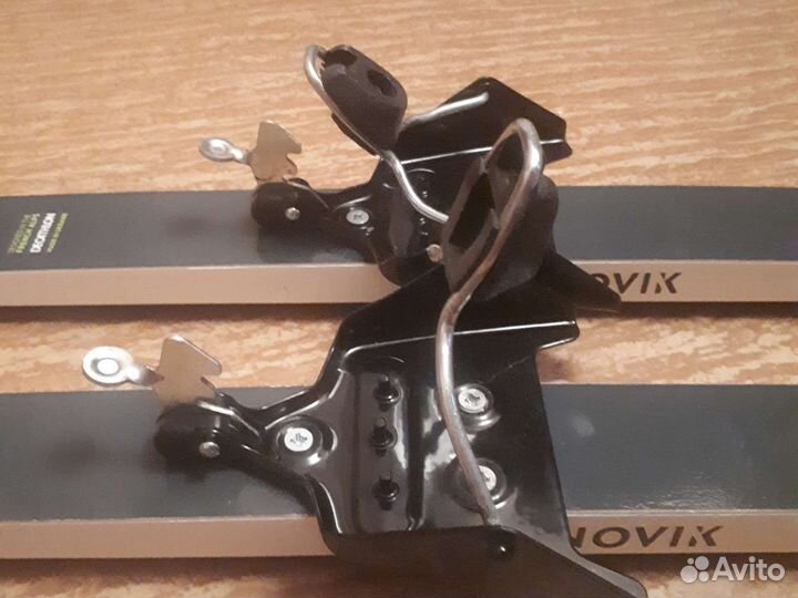 Лыжи 157см и палки 125см