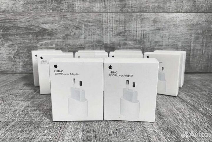 Адаптер iPhone 20v
