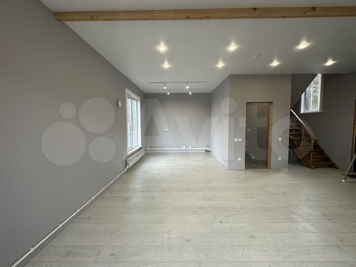 Дом 93 м² на участке 5,5 сот.