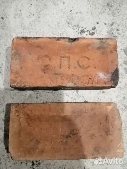 Старинный кирпич с клеймо