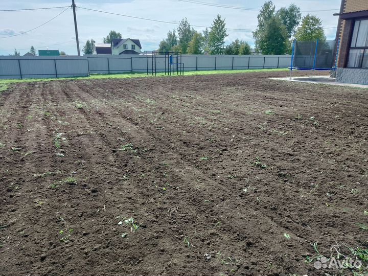 Вспашка земли минитрактором