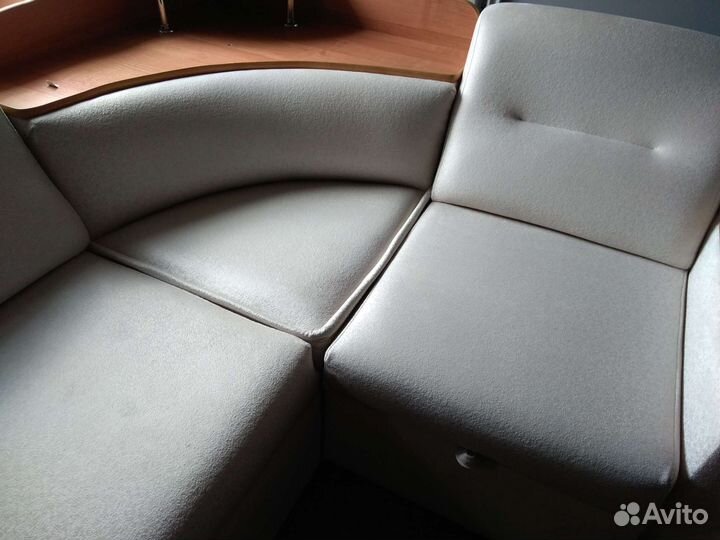 Шикарный диван