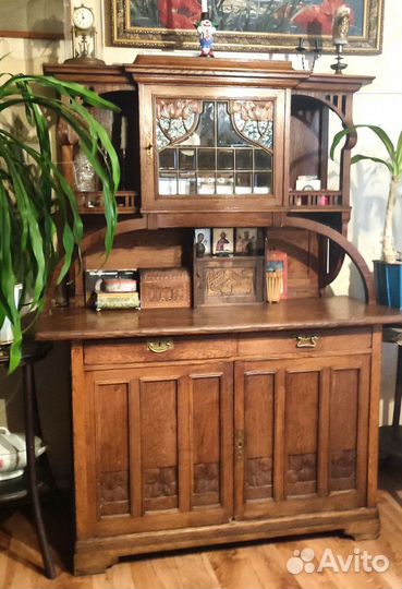 Антикварный буфет
