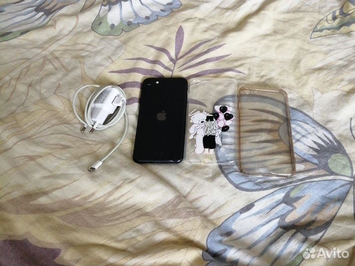 iPhone SE (2020), 64 ГБ