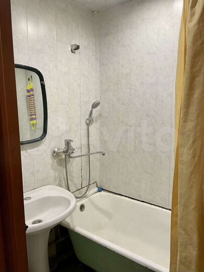 Комната 11 м² в 6-к., 2/5 эт.