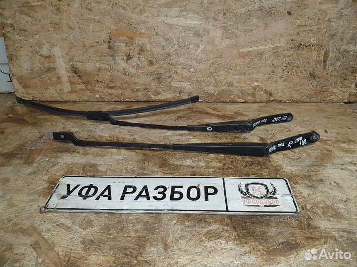 Поводок дворника левый Peugeot 408 2012