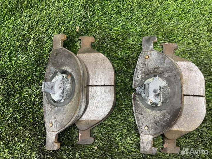 Колодки тормозные передние Bmw 5Gt F07 N57D30 2013