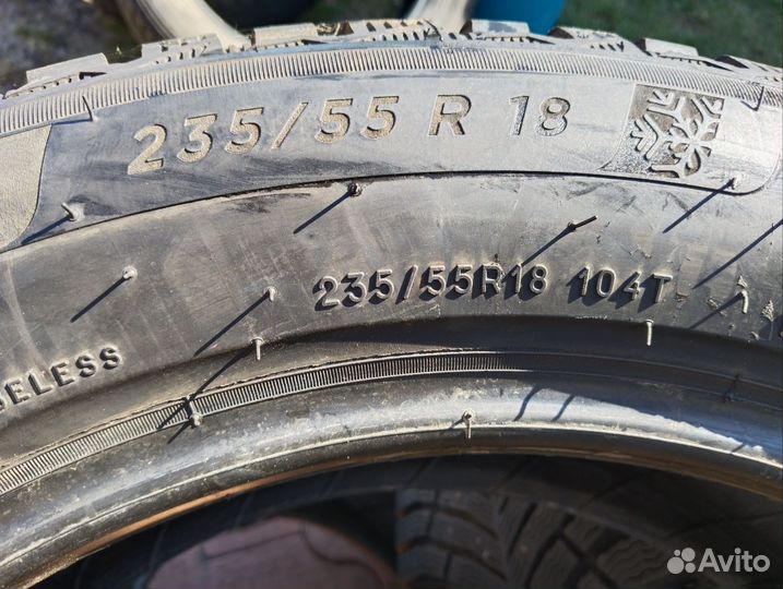 Michelin X-Ice North 4 SUV 235/55 R18 104T