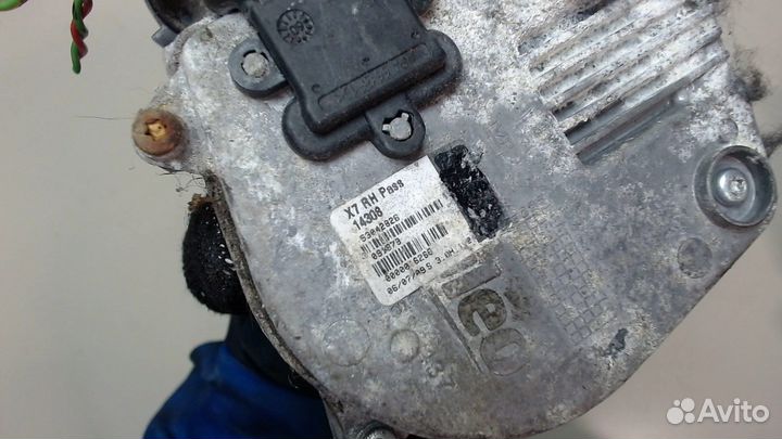 Двигатель стеклоочистителя передний Citroen C5 200