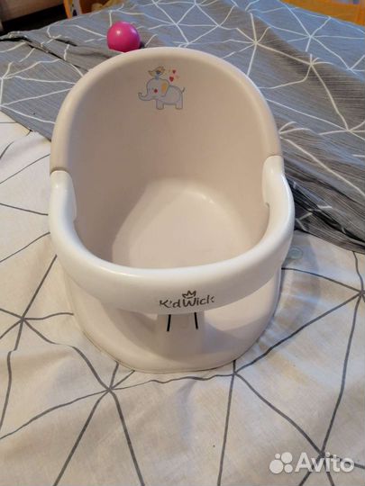 Стульчик для купания в ванной