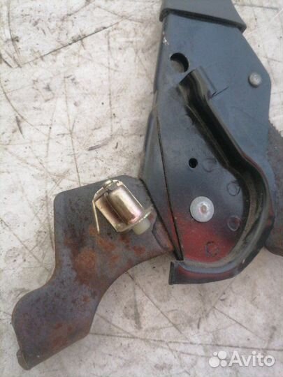 Рычаг стояночного тормоза Kia Sportage grand FE