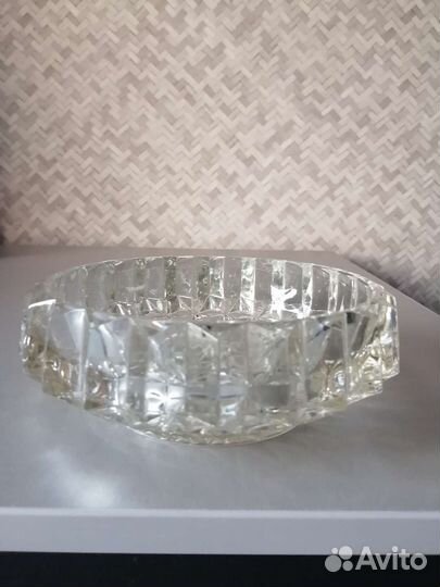 Посуда (стаканы, тарелки)