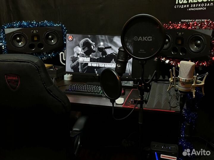 Час записи на студии