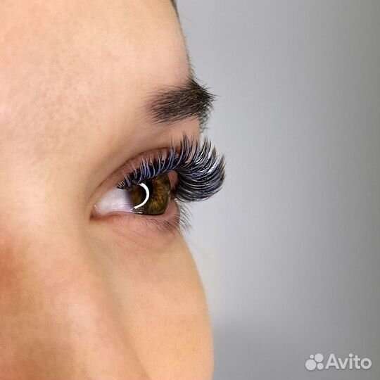 Наращивание ресниц и оформление бровей