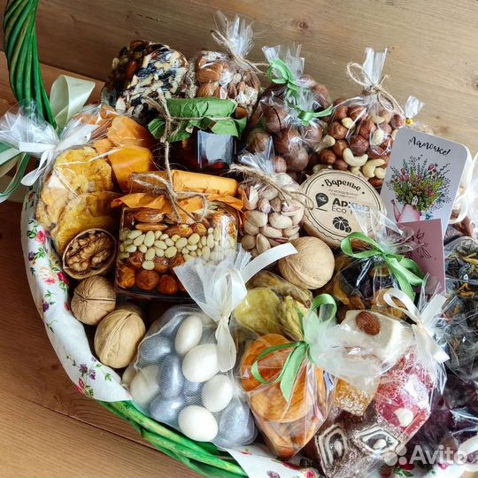 Съедобные букеты, фруктовые корзины