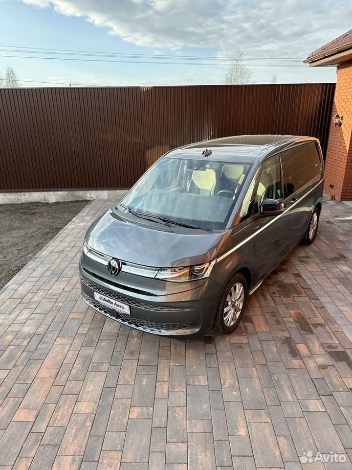 Volkswagen Multivan 2.0 AMT, 2022, 500 км