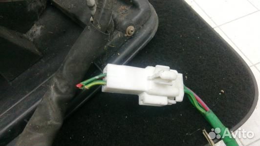 Фонарь задний правый toyota hilux RN50 (89T19MY01)