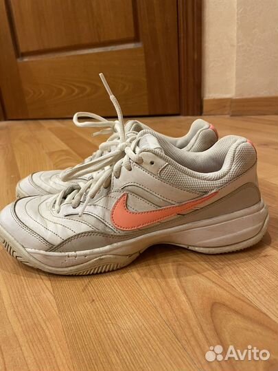 Теннисные кроссовки nike женские