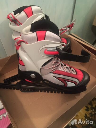 Коньки хоккейные