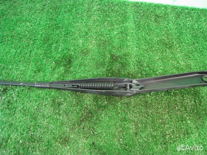 Поводок стеклоочистителя левый Ford Focus 2 (CB4)