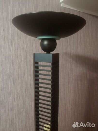 Светильник-подставка (стойка) для CD/mp3/DVD