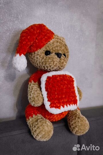 Мишка плюшевый вязаный