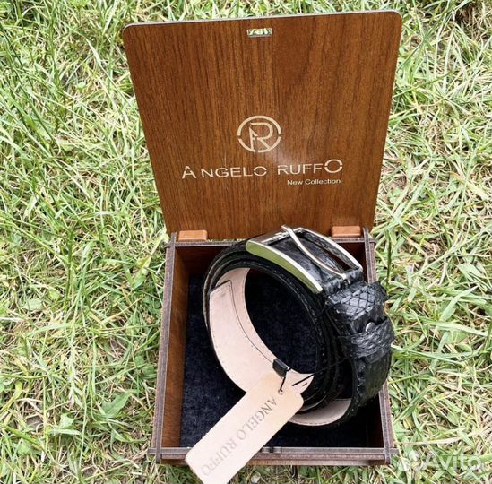 Ремень из кожи питона