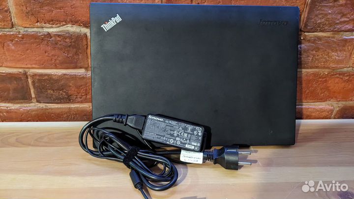 Ноутбук Lenovo ThinkPad T450 i5/SSD/2 батареи