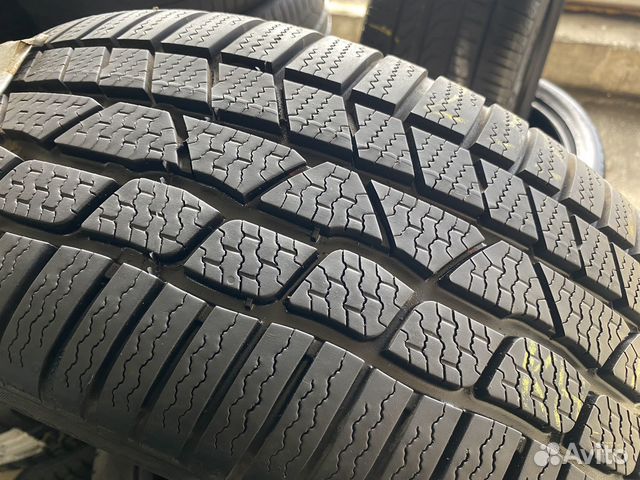 Continental ContiWinterContact TS 830 P 235/45 R19 99V