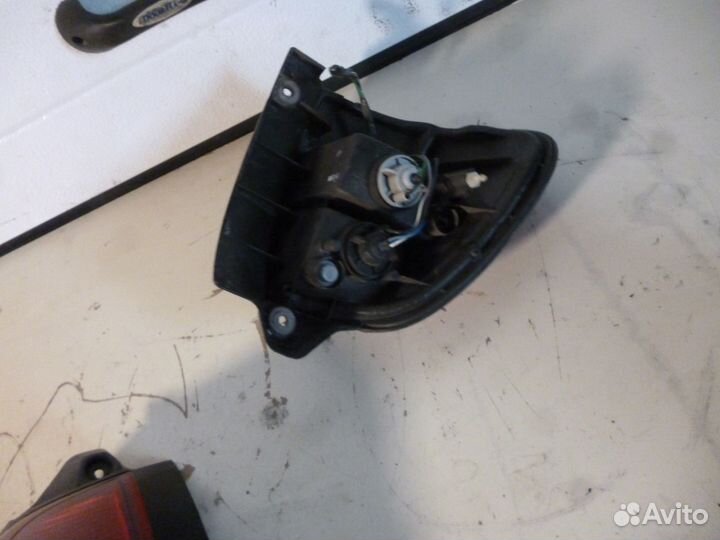 Фонарь задний правый Suzuki Baleno универсал