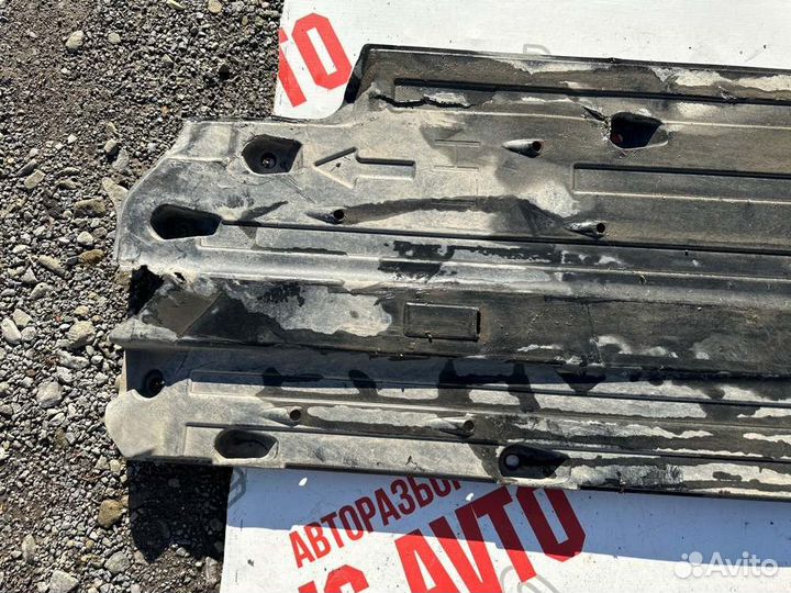 Защита днища кузова левая Kia Ceed JD 2014