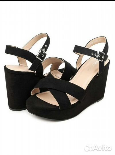 Продам босоножки