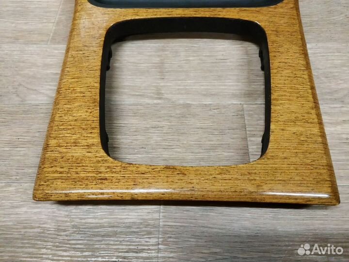 Накладка кулисы кпп Volvo XC90 (2002-2015)