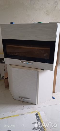 Кухонный навесной шкаф бу