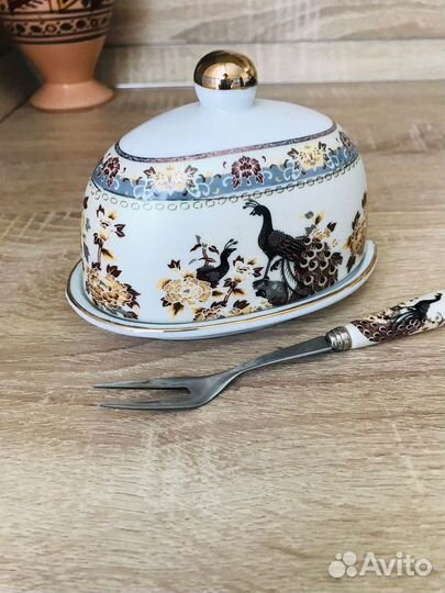 Лимонница с вилкой