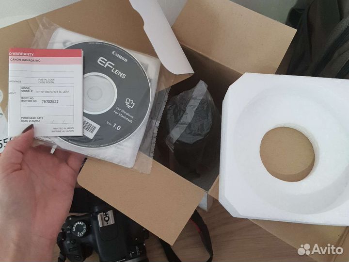 Зеркальный фотоаппарат Canon EOS 550d