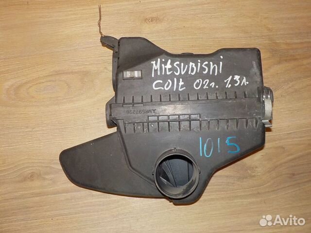 Корпус воздушного фильтра Mitsubishi Colt
