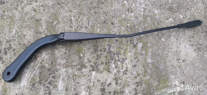 Поводок стеклоочистителя правый bmw 3 e90 91 92 93