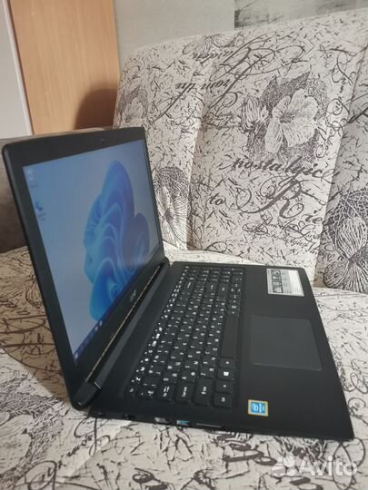 Ноутбук Acer Aspire ES1-533-P3XH